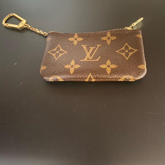 Louis Vuitton key and coin pouch - Picture 7 of 9